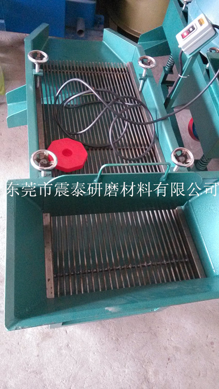 震動(dòng)篩選機(jī)
