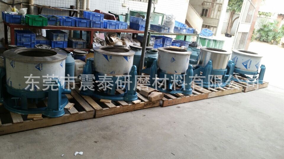 高速離心式脫水機(jī) 高速離心式脫水機(jī)